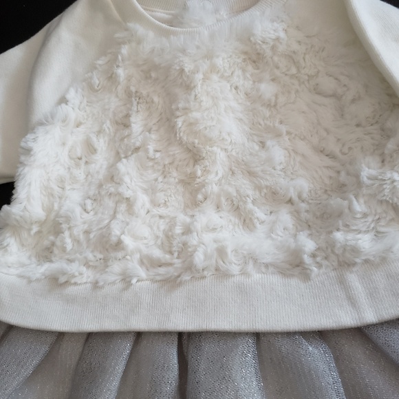 Cat & Jack cream colored baby dress - Picture 3 of 4